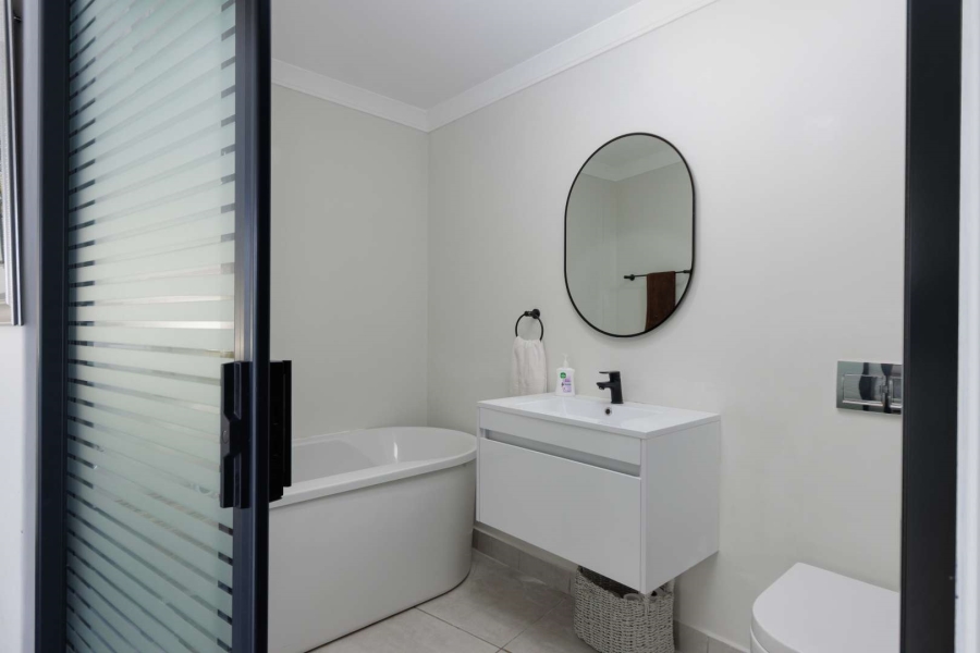 3 Bedroom Property for Sale in Paardevlei Western Cape